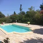 Indépendant Calme Pas Loin Du Centre