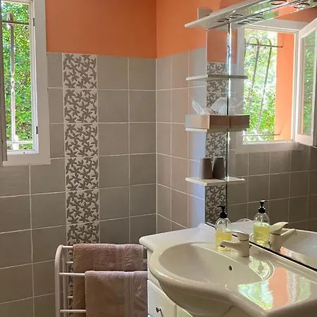 Apartment Independant Calme Pas Loin Du Centre *